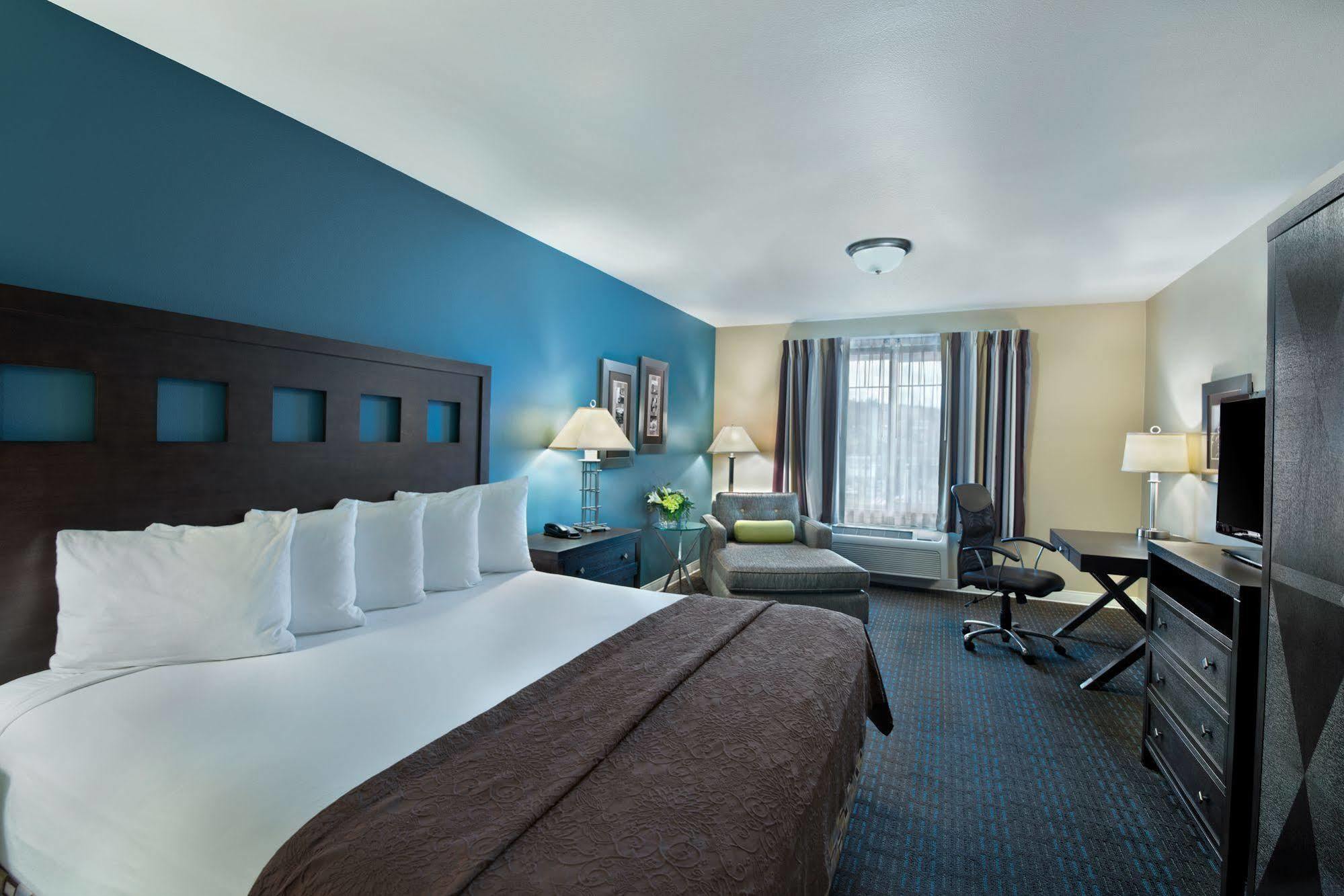 Oxford Suites Silverdale Exterior foto