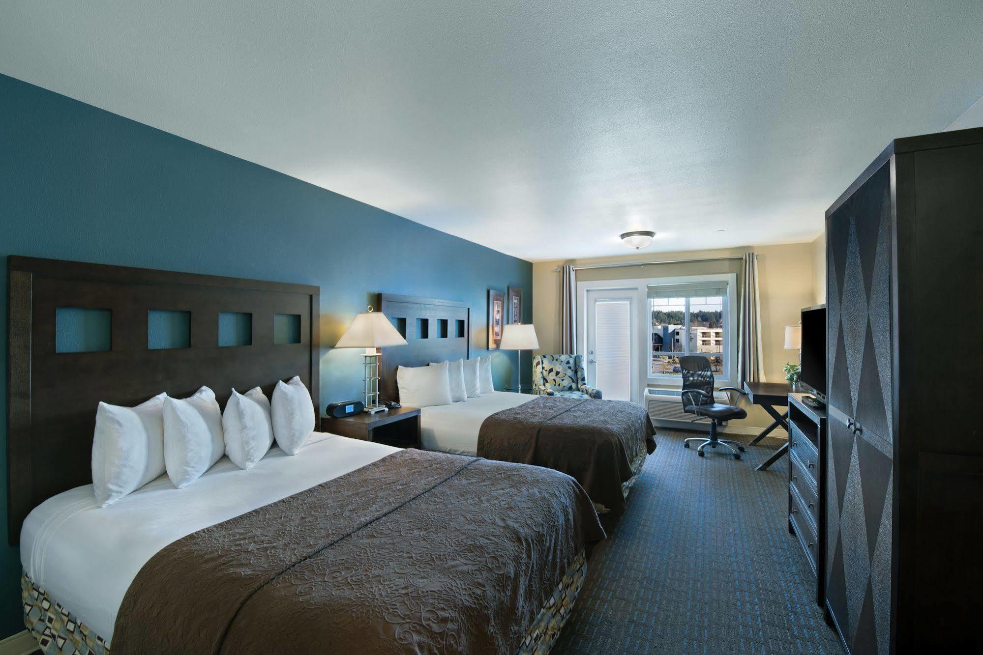 Oxford Suites Silverdale Exterior foto