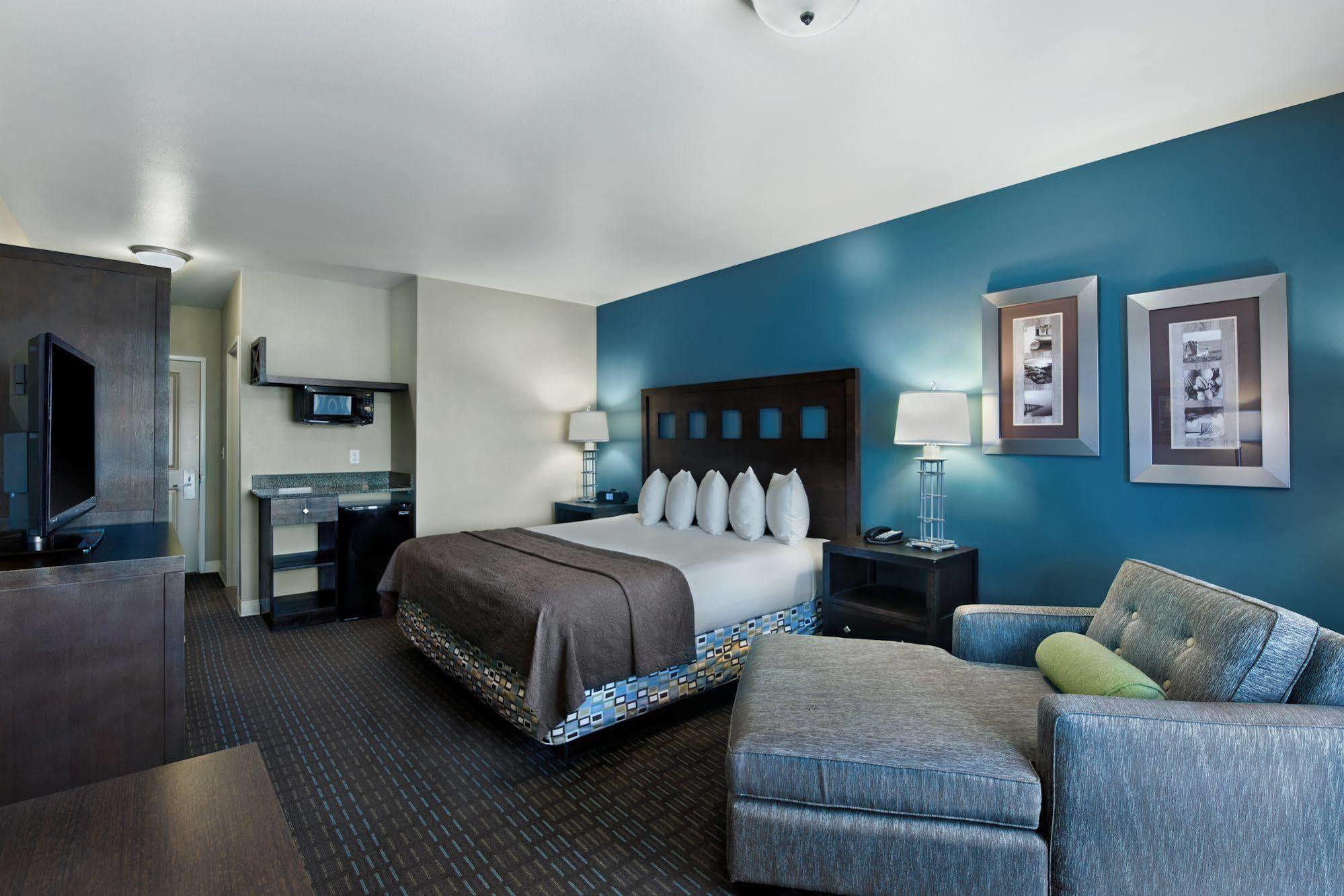 Oxford Suites Silverdale Exterior foto