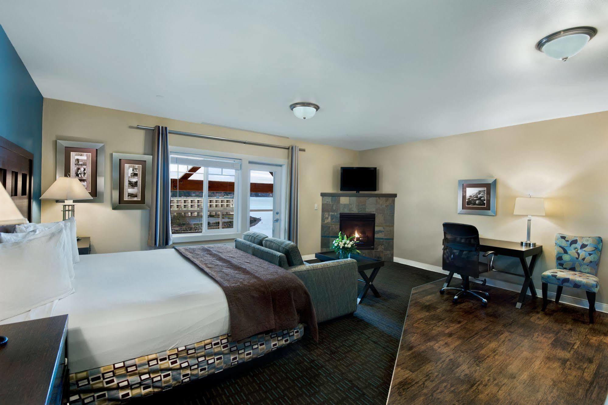 Oxford Suites Silverdale Exterior foto